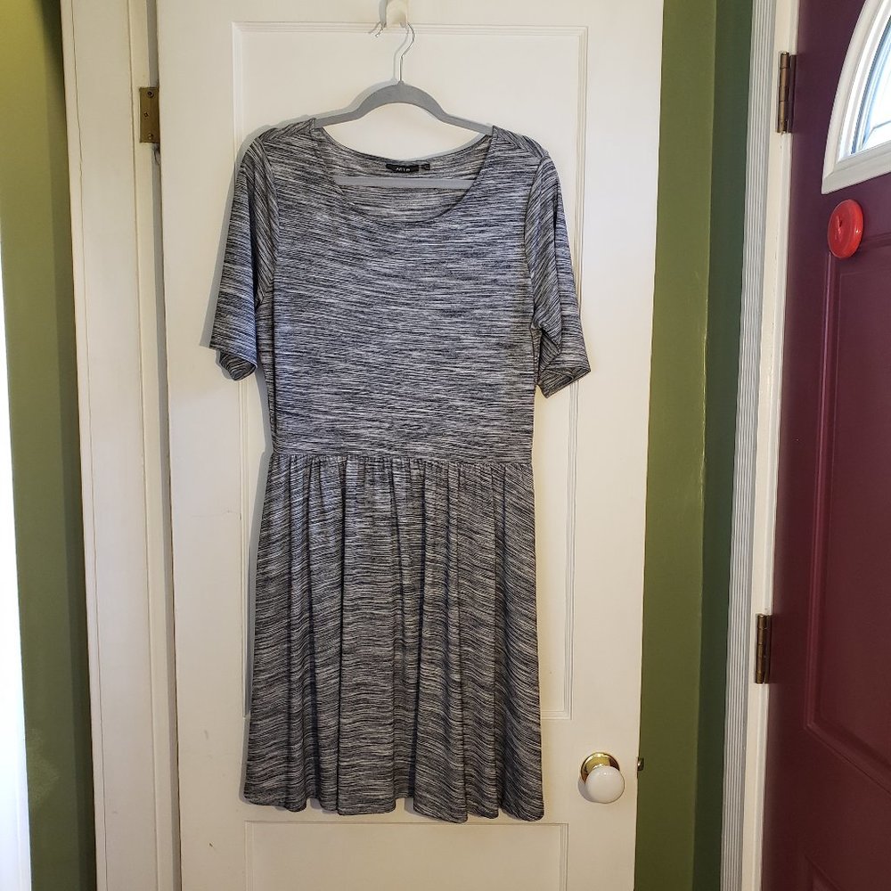 EUC women's Apt. 9 dress
